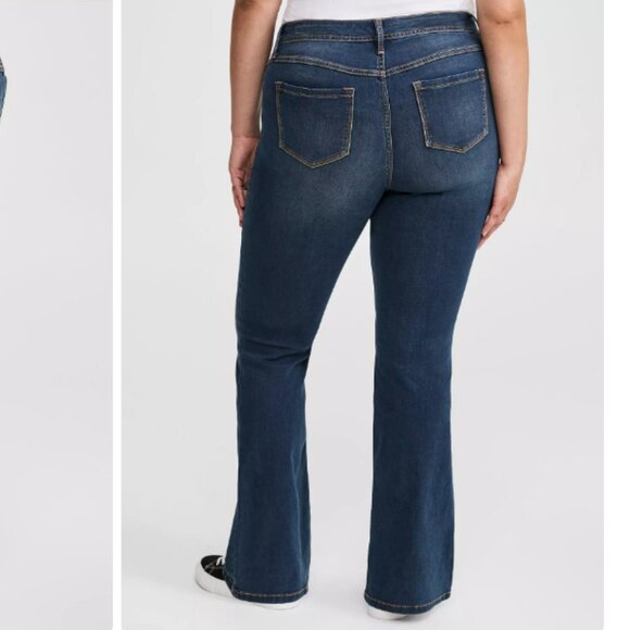 Torrid Size 28 Luxe Slim Boot Jean Mid Wash - Picture 2 of 12